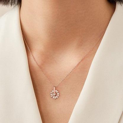 Rotatable Snowflake Necklace
