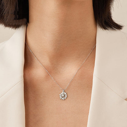 Rotatable Snowflake Necklace